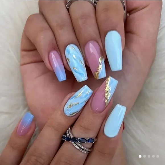 Blue Marble Press-on Nail Set - Picture 1 of 4